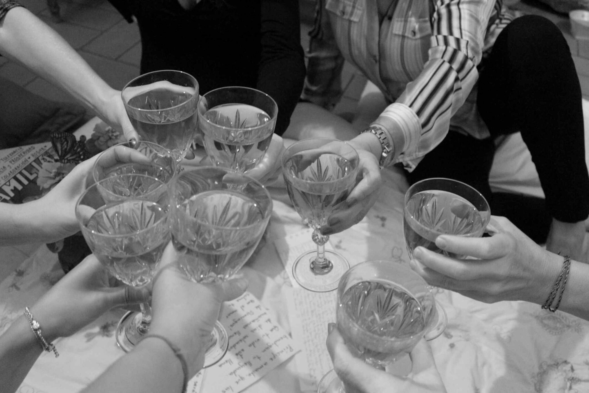 brindis entre amigas